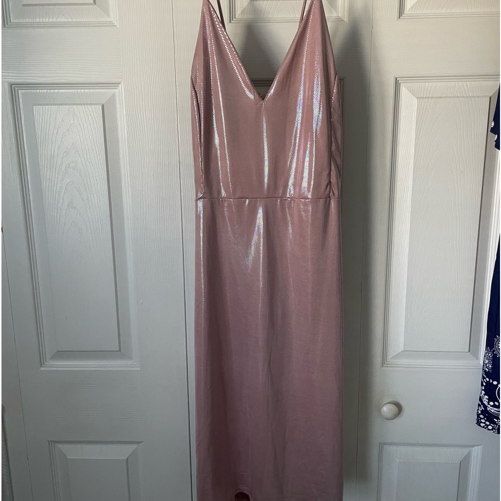Privy metallic pink open back dress -never worn size 3X